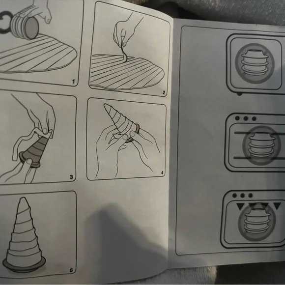 Tupperware Cornets - Picture 3 of 5